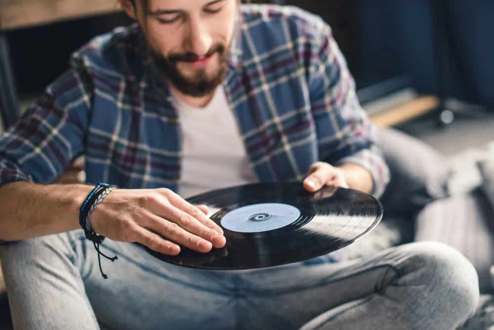 Das Comeback der Schallplatte: Warum Vinyl wieder im Trend liegt
